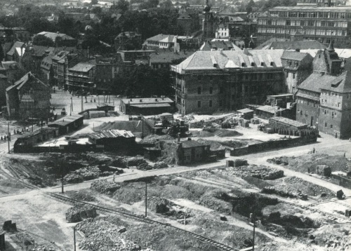 Blick Richtung Teichgraben mit Trümmerbahn, 1947 - entnommen "100 Jahre Jena im Foto", jena-information 1986, © Sammlung F.W.Richter