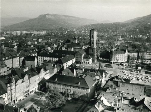 Eichplatz 1968, Blickrichtung Nord-Ost, Jenzig im Hintergrund, © Aufnahme Siegfried Kayser